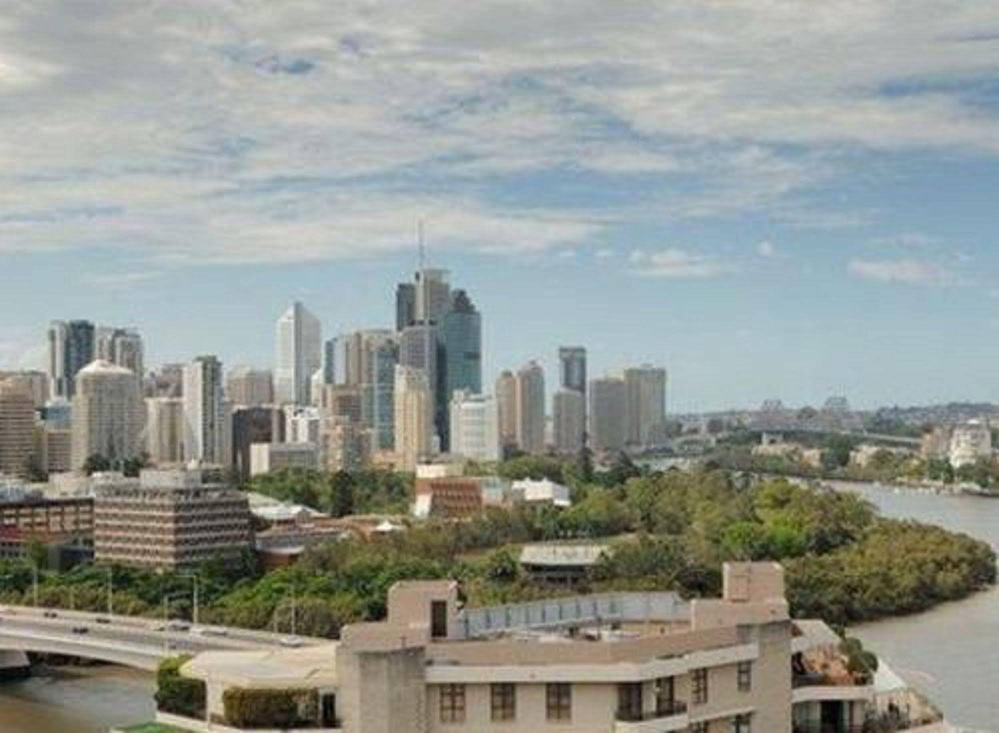 Central Cosmo Apartment Hotel Brisbane Exterior foto