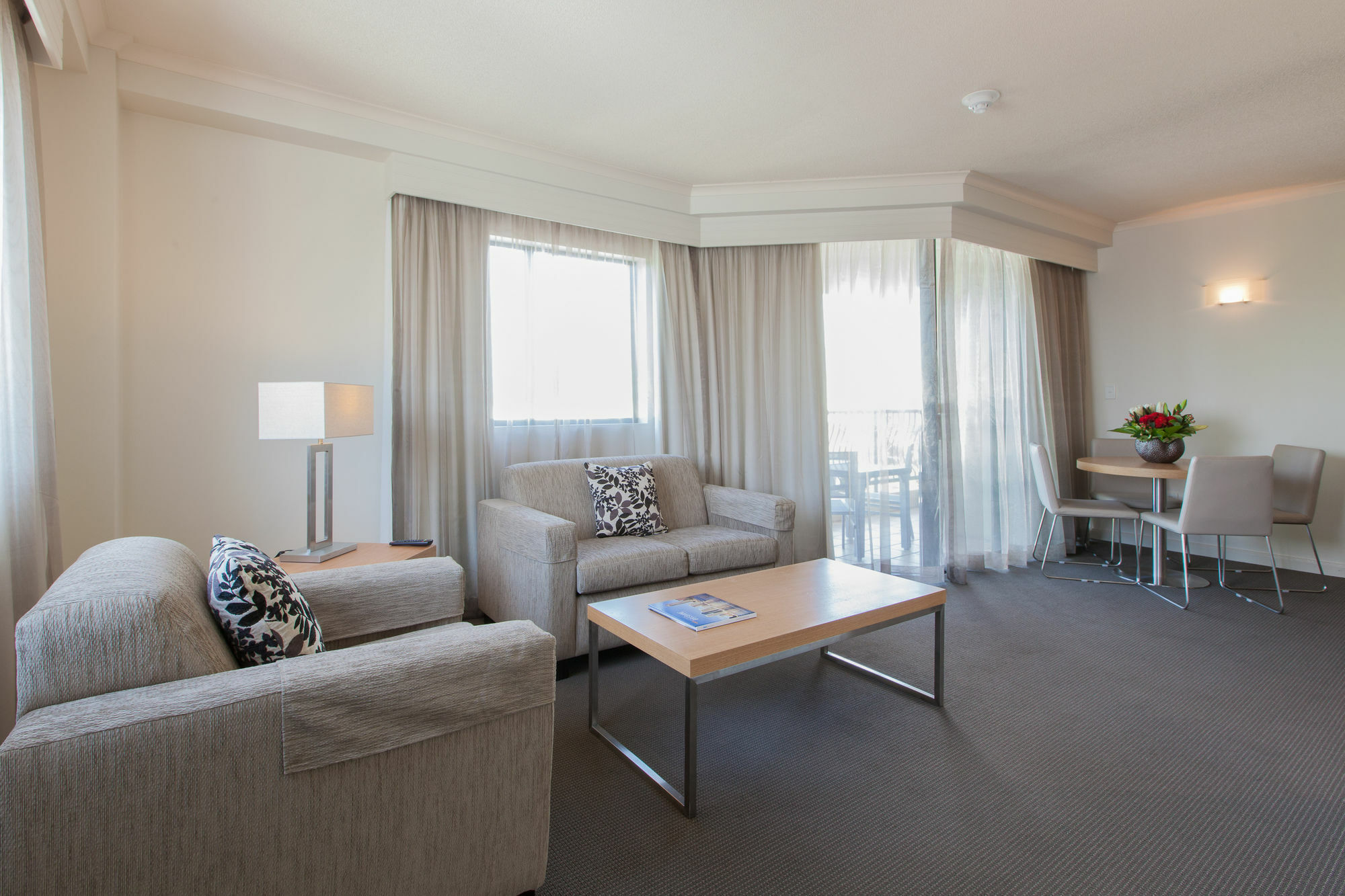 Central Cosmo Apartment Hotel Brisbane Exterior foto